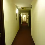 Pearl White Hotel