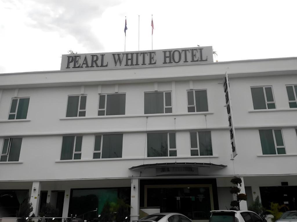 Pearl White Johor Bahru
