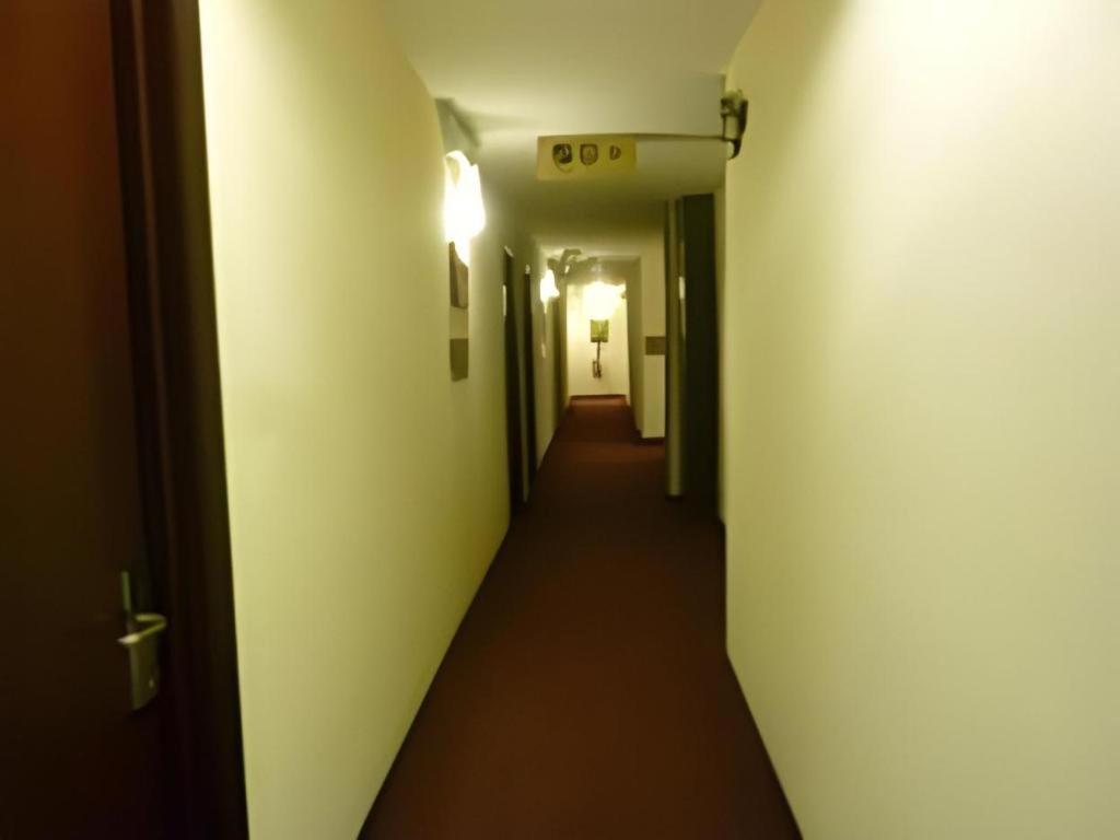 Hotel Pearl White 2*