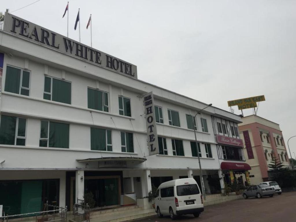 Pearl White 2*
