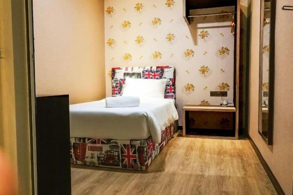 Hotel Pearl White 2*
