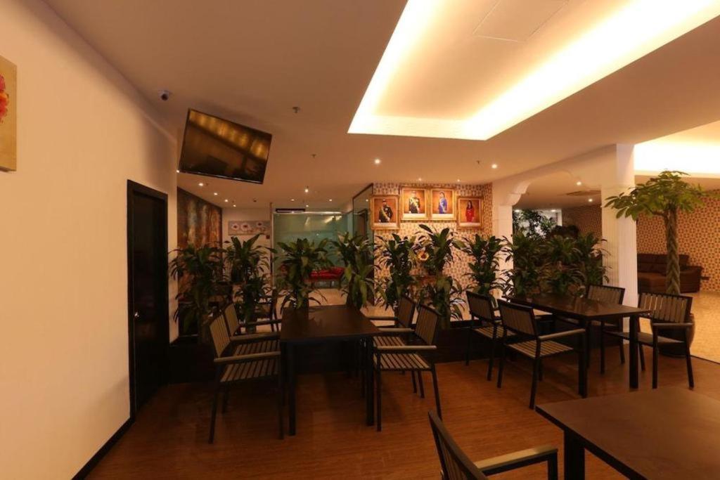 Hotel Pearl White Johor Bahru